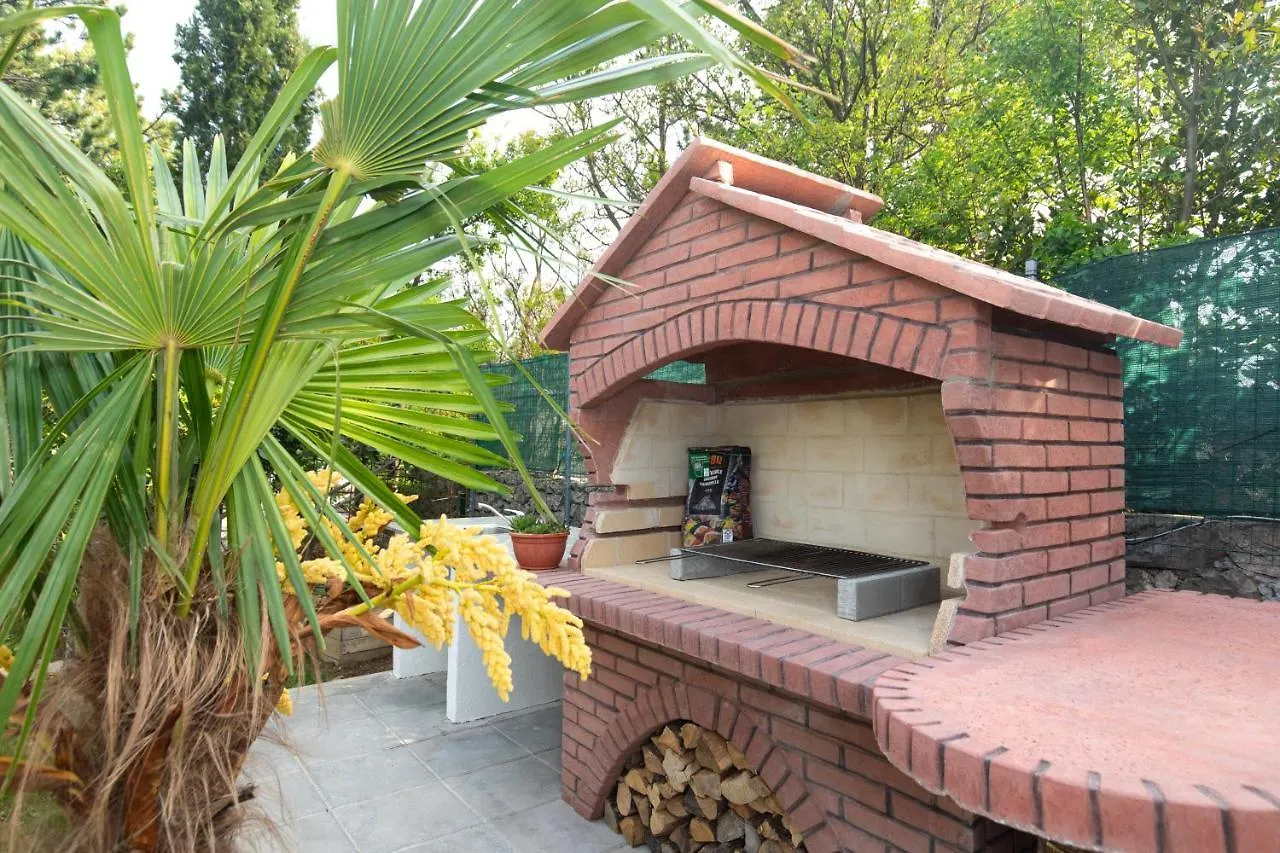 Ferienhaus Nikola Jadranovo 0*,  Chorvatsko