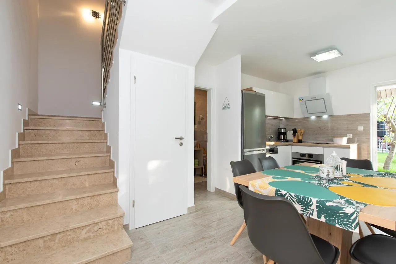 Holiday home Ferienhaus Nikola Jadranovo