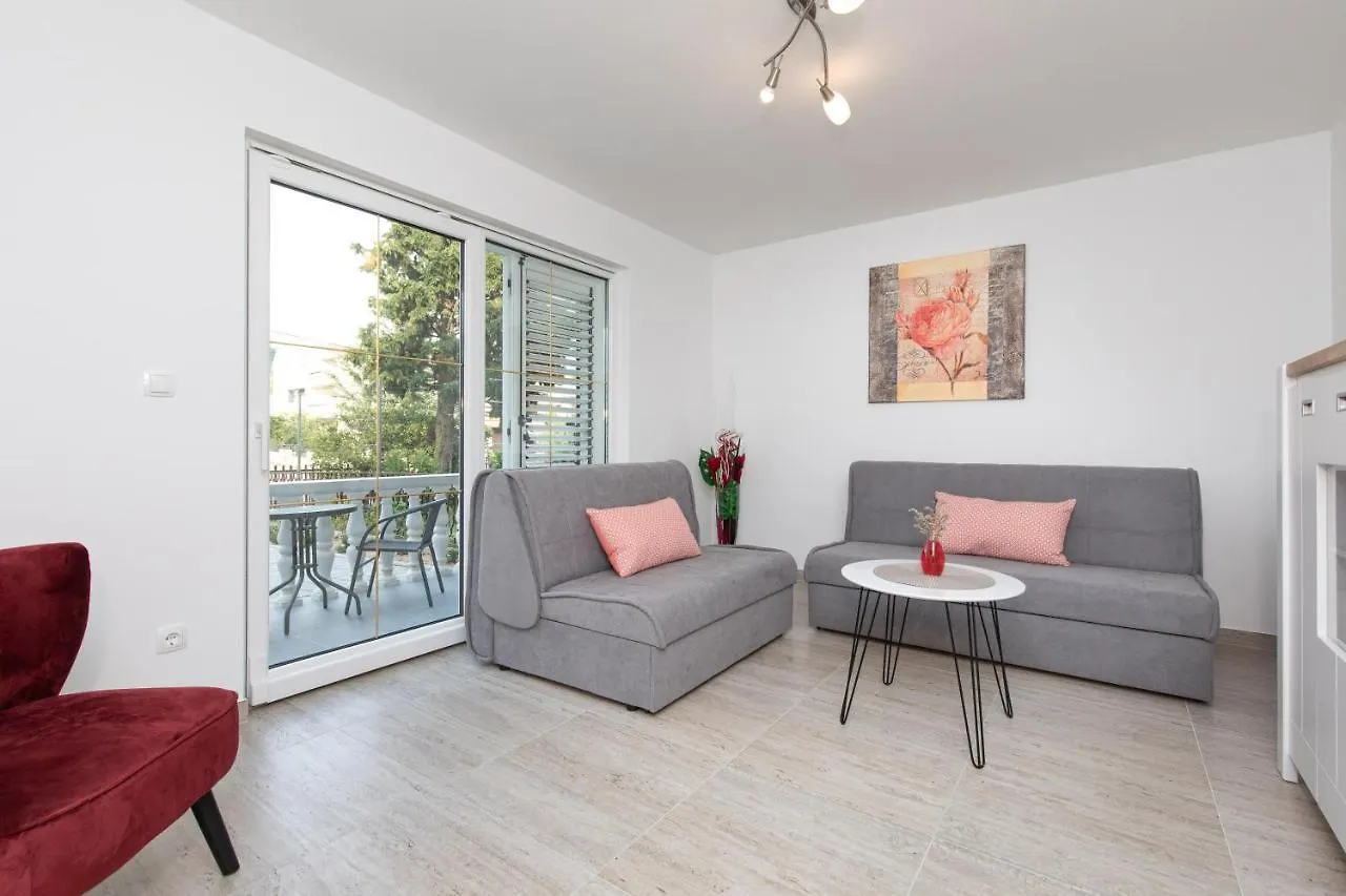 Ferienhaus Nikola Jadranovo Holiday home