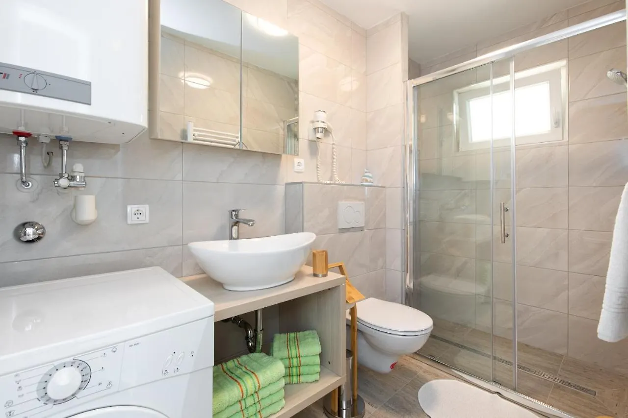 Ferienhaus Nikola Jadranovo Holiday home