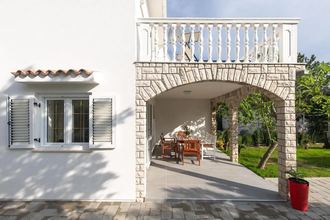 Prázdninový dům Ferienhaus Nikola Jadranovo